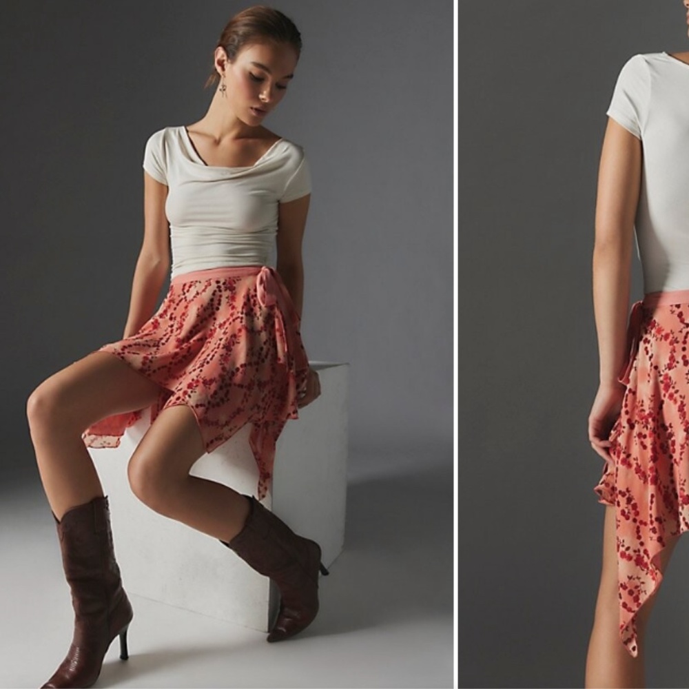 UO Silence & Noise Silence + Noise Emilia Ballet Tie Mini Skirt  Salmon Red LGL